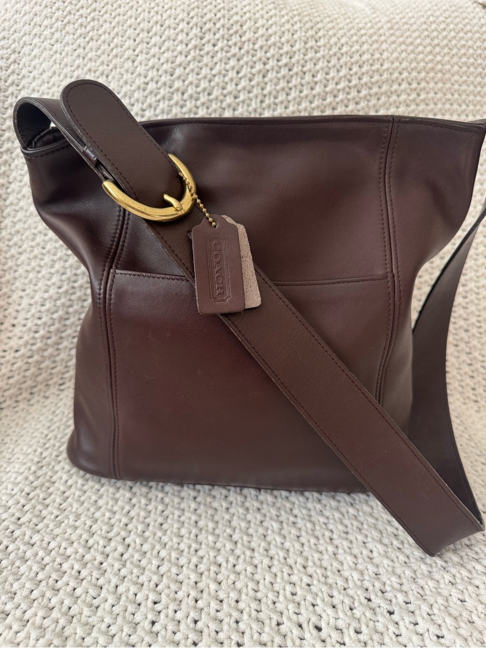 Vintage Coach Erickson Mahogany Leather Shoulder Bag 4159